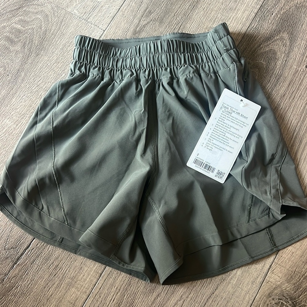 Lululemon - Track That High-Rise Lined Short 5"